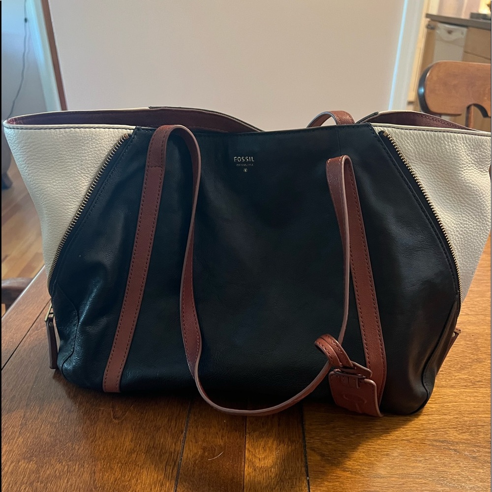Fossil Purse
